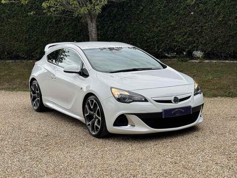 Vauxhall Astra GTC 2.0T VXR Coupe 3dr Petrol Manual Euro 5 (s/s) (280 ps) - U10003016
