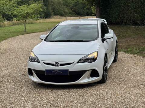 Vauxhall Astra GTC 2.0T VXR Coupe 3dr Petrol Manual Euro 5 (s/s) (280 ps) - U10003016