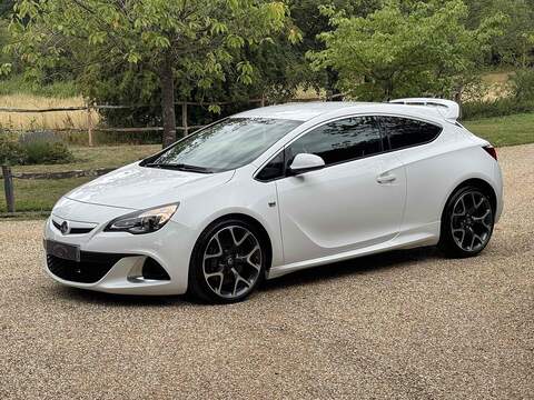 Vauxhall Astra GTC 2.0T VXR Coupe 3dr Petrol Manual Euro 5 (s/s) (280 ps) - U10003016