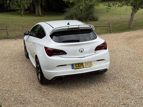 Vauxhall Astra GTC 2.0T VXR Coupe 3dr Petrol Manual Euro 5 (s/s) (280 ps) - U10003016