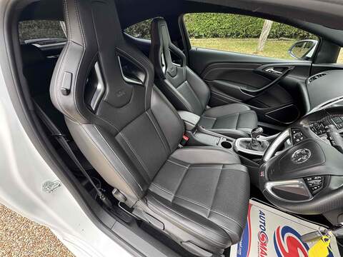 Vauxhall Astra GTC 2.0T VXR Coupe 3dr Petrol Manual Euro 5 (s/s) (280 ps) - U10003016