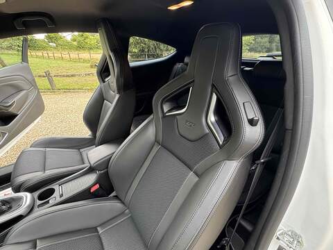 Vauxhall Astra GTC 2.0T VXR Coupe 3dr Petrol Manual Euro 5 (s/s) (280 ps) - U10003016