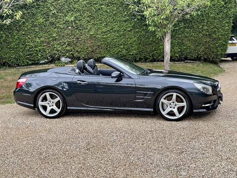 Mercedes-Benz SL 3.5 SL350 V6 BlueEfficiency Convertible 2dr Petrol G-Tronic Euro 5 (s/s) (306 ps) - U10003023