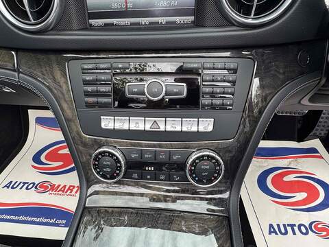 Mercedes-Benz SL 3.5 SL350 V6 BlueEfficiency Convertible 2dr Petrol G-Tronic Euro 5 (s/s) (306 ps) - U10003023