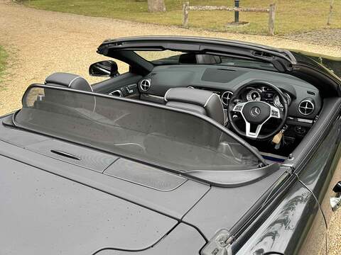 Mercedes-Benz SL 3.5 SL350 V6 BlueEfficiency Convertible 2dr Petrol G-Tronic Euro 5 (s/s) (306 ps) - U10003023