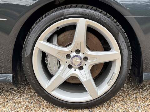 Mercedes-Benz SL 3.5 SL350 V6 BlueEfficiency Convertible 2dr Petrol G-Tronic Euro 5 (s/s) (306 ps) - U10003023