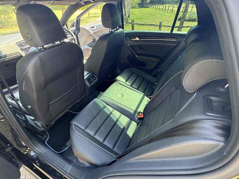 Volkswagen Golf 2.0 TSI R Hatchback 5dr Petrol DSG 4Motion Euro 6 (s/s) (310 ps) - U10003028