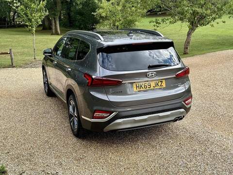 Hyundai Santa Fe 2.2 CRDi Premium SE SUV 5dr Diesel Auto 4WD Euro 6 (s/s) 7 Seat (200 ps) - U10003031