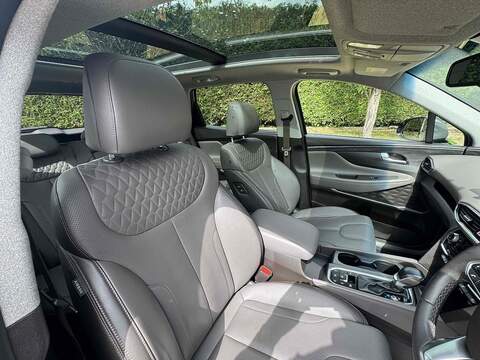 Hyundai Santa Fe 2.2 CRDi Premium SE SUV 5dr Diesel Auto 4WD Euro 6 (s/s) 7 Seat (200 ps) - U10003031