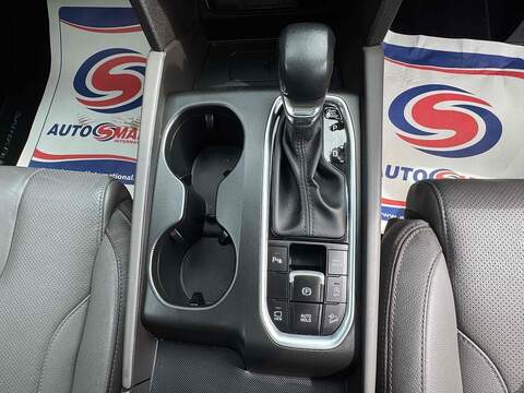 Hyundai Santa Fe 2.2 CRDi Premium SE SUV 5dr Diesel Auto 4WD Euro 6 (s/s) 7 Seat (200 ps) - U10003031
