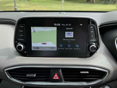 Hyundai Santa Fe 2.2 CRDi Premium SE SUV 5dr Diesel Auto 4WD Euro 6 (s/s) 7 Seat (200 ps) - U10003031