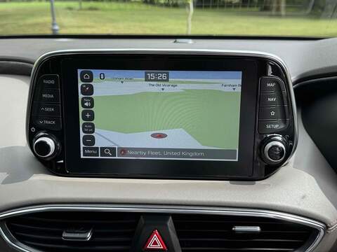 Hyundai Santa Fe 2.2 CRDi Premium SE SUV 5dr Diesel Auto 4WD Euro 6 (s/s) 7 Seat (200 ps) - U10003031