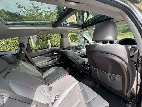 Hyundai Santa Fe 2.2 CRDi Premium SE SUV 5dr Diesel Auto 4WD Euro 6 (s/s) 7 Seat (200 ps) - U10003031