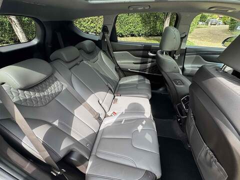 Hyundai Santa Fe 2.2 CRDi Premium SE SUV 5dr Diesel Auto 4WD Euro 6 (s/s) 7 Seat (200 ps) - U10003031