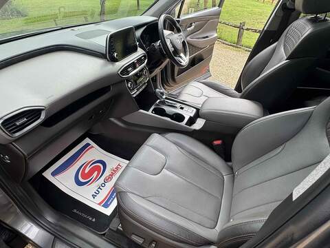 Hyundai Santa Fe 2.2 CRDi Premium SE SUV 5dr Diesel Auto 4WD Euro 6 (s/s) 7 Seat (200 ps) - U10003031