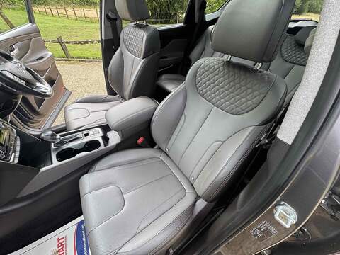 Hyundai Santa Fe 2.2 CRDi Premium SE SUV 5dr Diesel Auto 4WD Euro 6 (s/s) 7 Seat (200 ps) - U10003031
