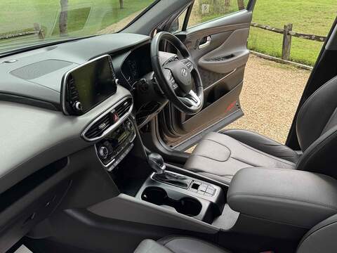 Hyundai Santa Fe 2.2 CRDi Premium SE SUV 5dr Diesel Auto 4WD Euro 6 (s/s) 7 Seat (200 ps) - U10003031