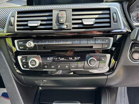 BMW M4 3.0 BiTurbo Competition Coupe 2dr Petrol DCT Euro 6 (s/s) (450 ps) - U10003064