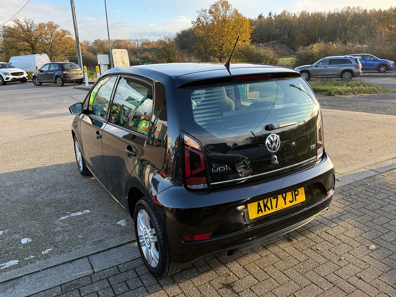 Volkswagen up! 1.0 High up! Hatchback 5dr Petrol Manual Euro 6 (90 ps) - U10003075