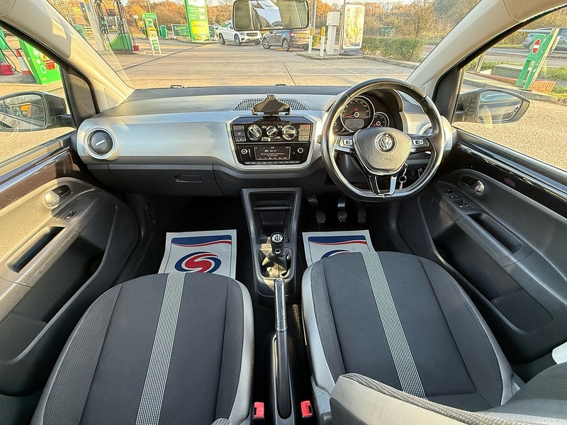 Volkswagen up! 1.0 High up! Hatchback 5dr Petrol Manual Euro 6 (90 ps) - U10003075