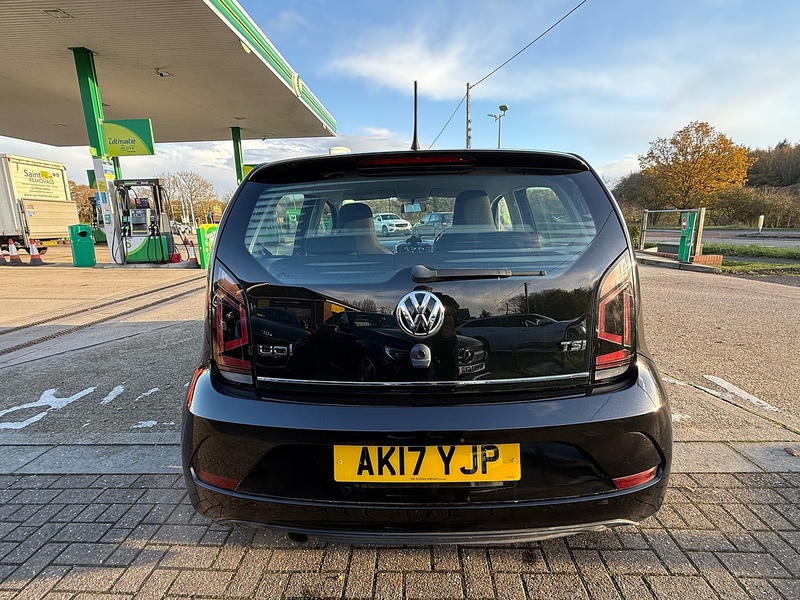 Volkswagen up! 1.0 High up! Hatchback 5dr Petrol Manual Euro 6 (90 ps) - U10003075