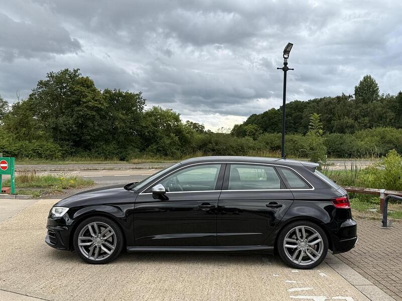 Audi S3 2.0 TFSI Sportback 5dr Petrol S Tronic quattro Euro 6 (s/s) (300 ps) - U10003076