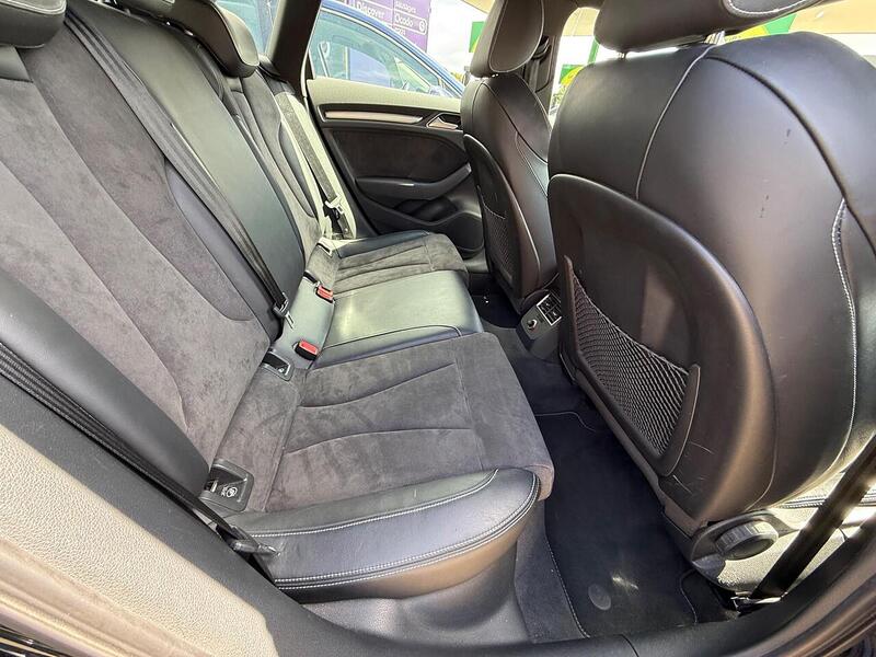 Audi S3 2.0 TFSI Sportback 5dr Petrol S Tronic quattro Euro 6 (s/s) (300 ps) - U10003076