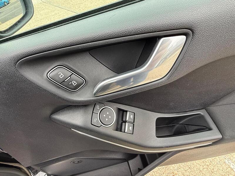 Ford Fiesta 1.5T EcoBoost ST-2 Hatchback 5dr Petrol Manual Euro 6 (s/s) (200 ps) - U10003079