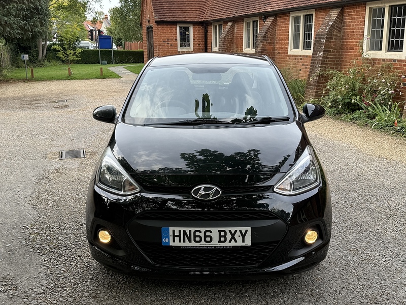Hyundai i10 1.2 SE Hatchback 5dr Petrol Manual Euro 5 (87 ps) - U10003080