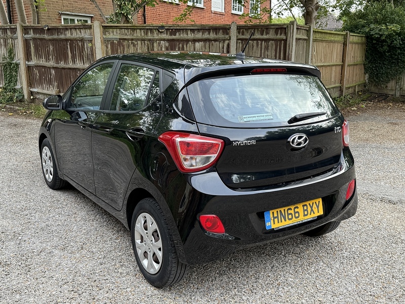 Hyundai i10 1.2 SE Hatchback 5dr Petrol Manual Euro 5 (87 ps) - U10003080