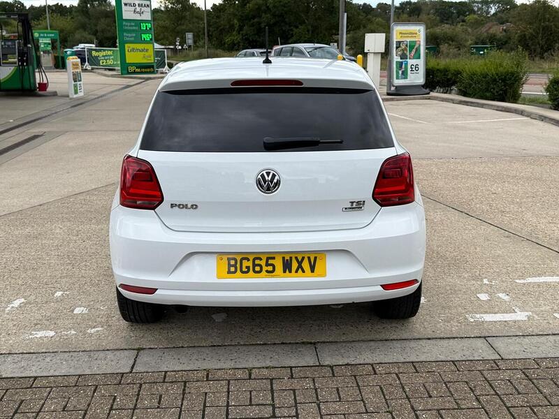 Volkswagen Polo 1.2 TSI BlueMotion Tech SE Design Hatchback 5dr Petrol Manual Euro 6 (s/s) (90 ps) - U10003081