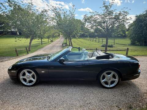 Jaguar XK8 4.0 Convertible 2dr Petrol Automatic (284 g/km, 290 bhp) - U10003091