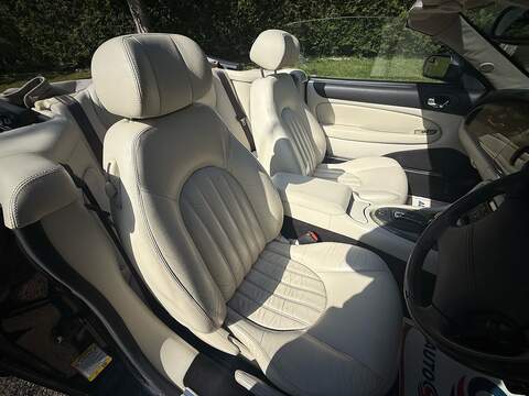 Jaguar XK8 4.0 Convertible 2dr Petrol Automatic (284 g/km, 290 bhp) - U10003091