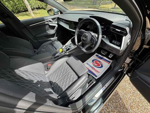 Audi S3 2.0 TFSI Sportback 5dr Petrol S Tronic quattro Euro 6 (s/s) (310 ps) - U10003096