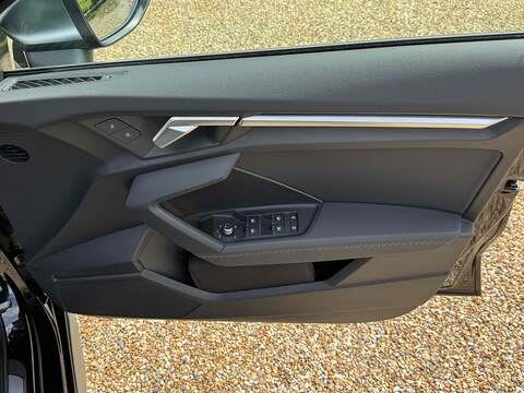 Audi S3 2.0 TFSI Sportback 5dr Petrol S Tronic quattro Euro 6 (s/s) (310 ps) - U10003096