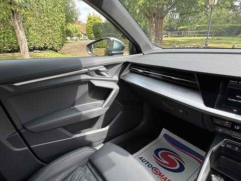 Audi S3 2.0 TFSI Sportback 5dr Petrol S Tronic quattro Euro 6 (s/s) (310 ps) - U10003096