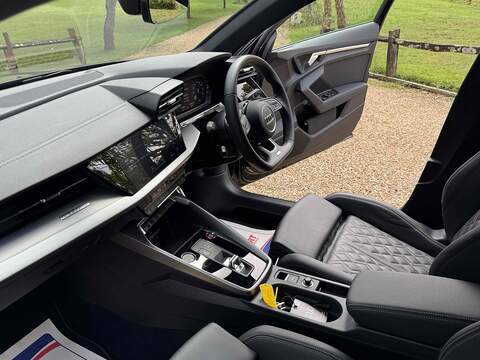 Audi S3 2.0 TFSI Sportback 5dr Petrol S Tronic quattro Euro 6 (s/s) (310 ps) - U10003096