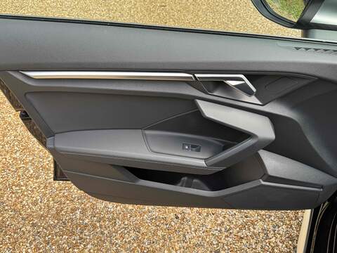 Audi S3 2.0 TFSI Sportback 5dr Petrol S Tronic quattro Euro 6 (s/s) (310 ps) - U10003096