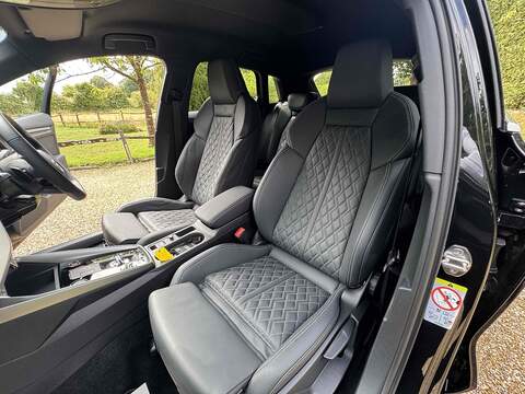 Audi S3 2.0 TFSI Sportback 5dr Petrol S Tronic quattro Euro 6 (s/s) (310 ps) - U10003096