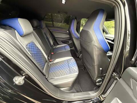 Volkswagen Golf 2.0 TSI R Hatchback 5dr Petrol DSG 4Motion Euro 6 (s/s) (320 ps) - U10003100