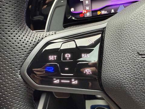Volkswagen Golf 2.0 TSI R Hatchback 5dr Petrol DSG 4Motion Euro 6 (s/s) (320 ps) - U10003100