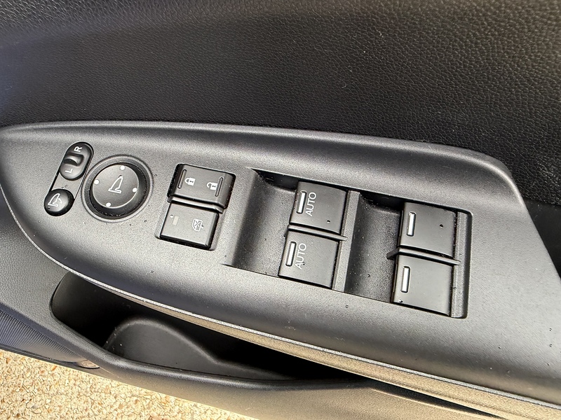 Honda Jazz 1.3 i-VTEC EX Hatchback 5dr Petrol Manual Euro 6 (s/s) (102 ps) - U10003102