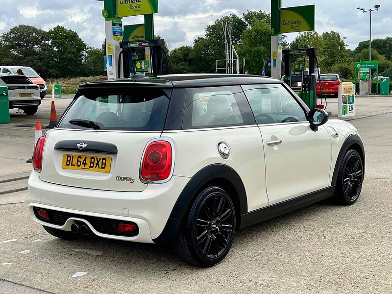 MINI Hatch 2.0 Cooper S Hatchback 3dr Petrol Manual Euro 6 (s/s) (192 ps) - U10003108