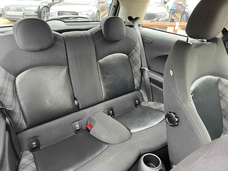 MINI Hatch 2.0 Cooper S Hatchback 3dr Petrol Manual Euro 6 (s/s) (192 ps) - U10003108