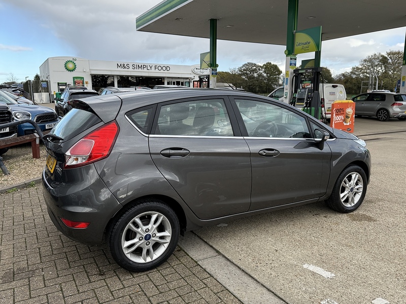 Ford Fiesta 1.25 Zetec Hatchback 5dr Petrol Manual Euro 6 (82 ps) - U10003111