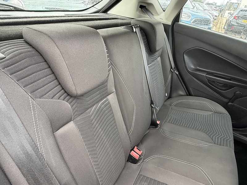 Ford Fiesta 1.25 Zetec Hatchback 5dr Petrol Manual Euro 6 (82 ps) - U10003111