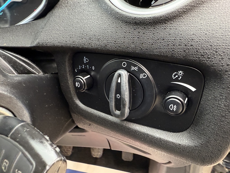 Ford Fiesta 1.25 Zetec Hatchback 5dr Petrol Manual Euro 6 (82 ps) - U10003111