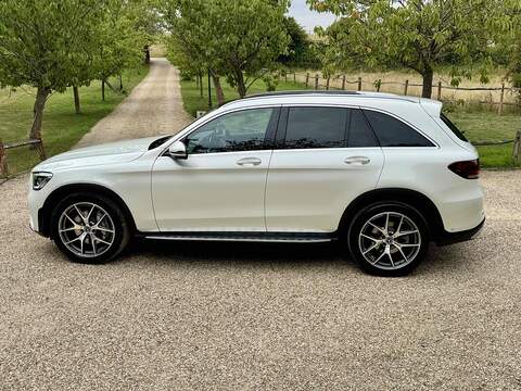 Mercedes-Benz GLC 2.0 GLC300 MHEV AMG Line (Premium Plus) SUV 5dr Petrol G-Tronic+ 4MATIC Euro 6 (s/s) (272 ps) - U10003116