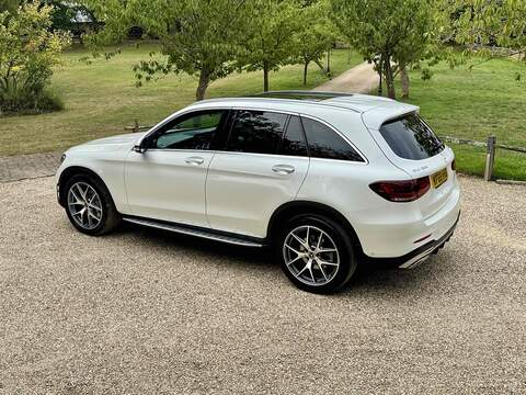 Mercedes-Benz GLC 2.0 GLC300 MHEV AMG Line (Premium Plus) SUV 5dr Petrol G-Tronic+ 4MATIC Euro 6 (s/s) (272 ps) - U10003116