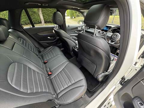Mercedes-Benz GLC 2.0 GLC300 MHEV AMG Line (Premium Plus) SUV 5dr Petrol G-Tronic+ 4MATIC Euro 6 (s/s) (272 ps) - U10003116